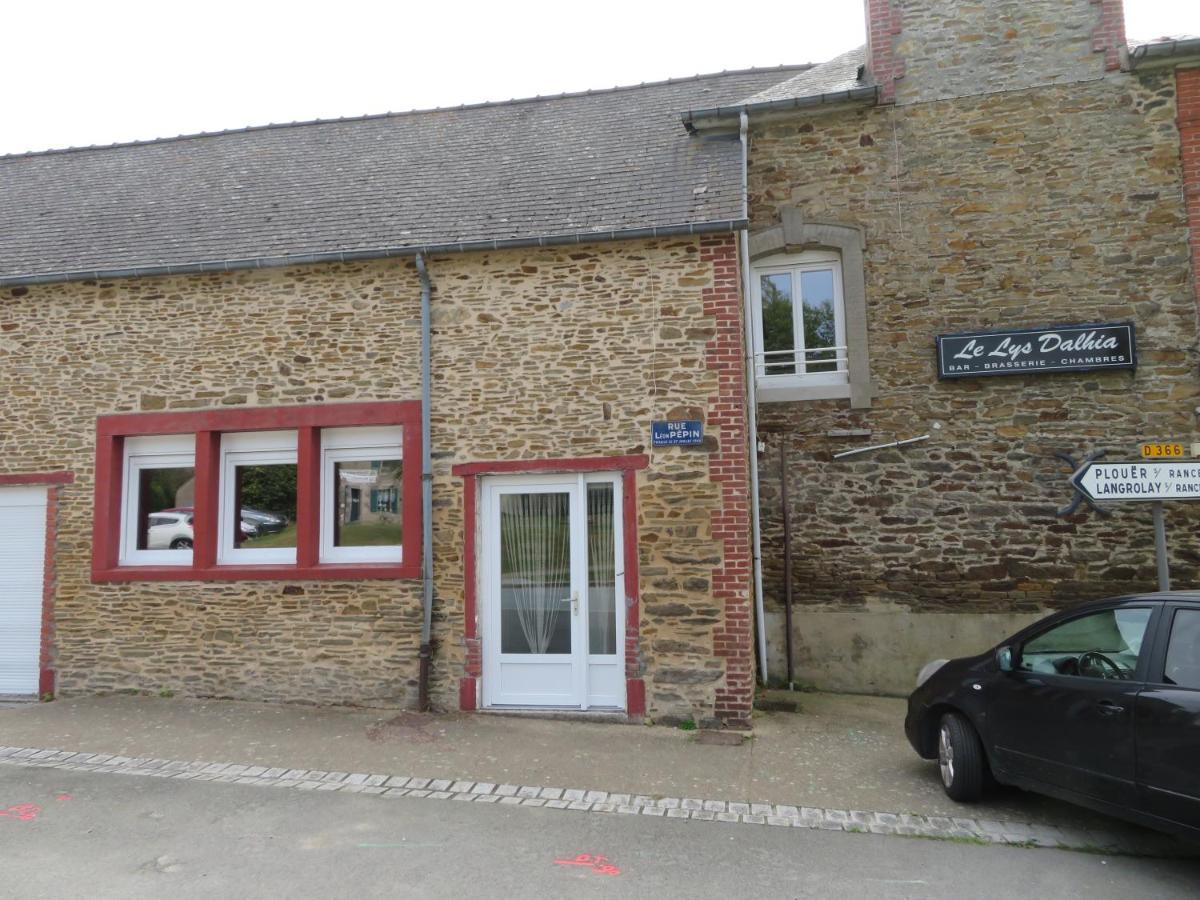 Les Chambres Studios de Pleslin-Foucher Exterior foto